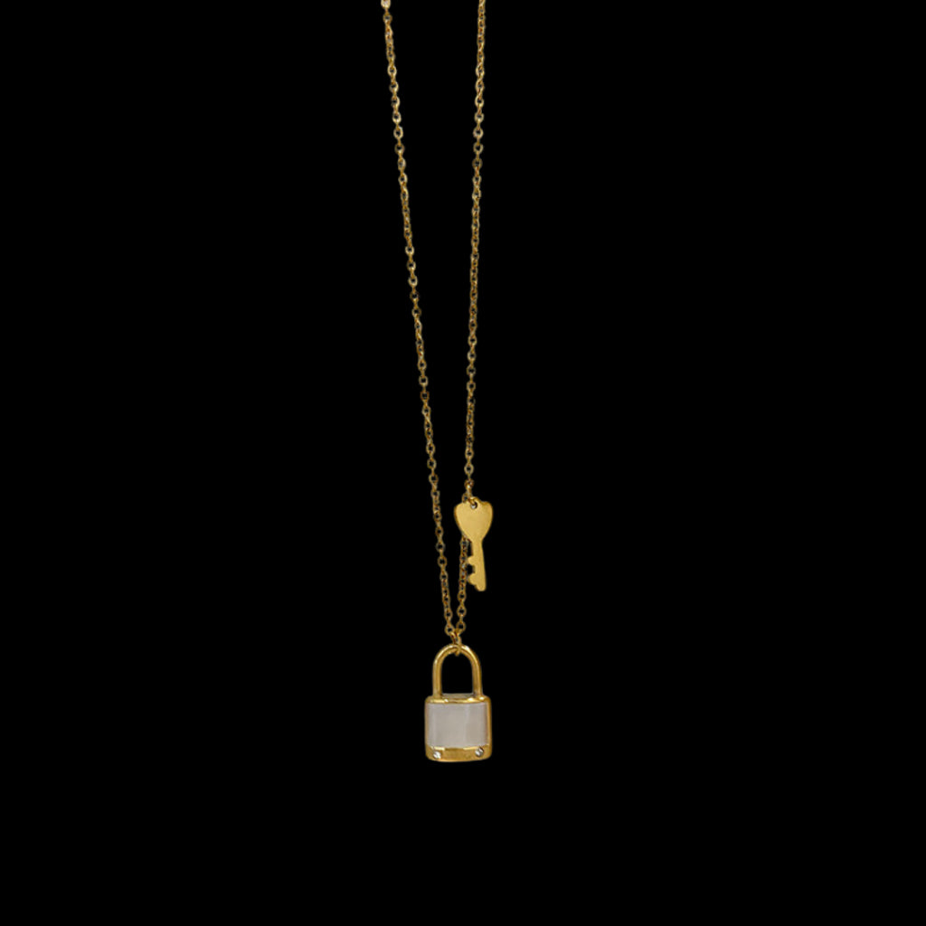 Sera Necklace