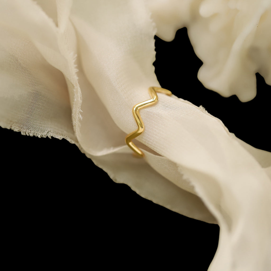 Unda Ring