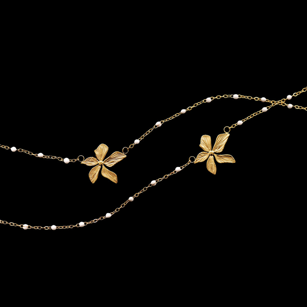 Folium Necklace