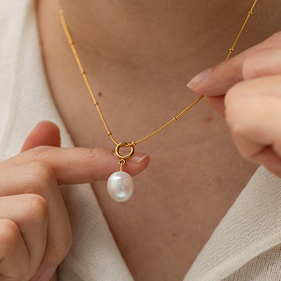 Oto Necklace