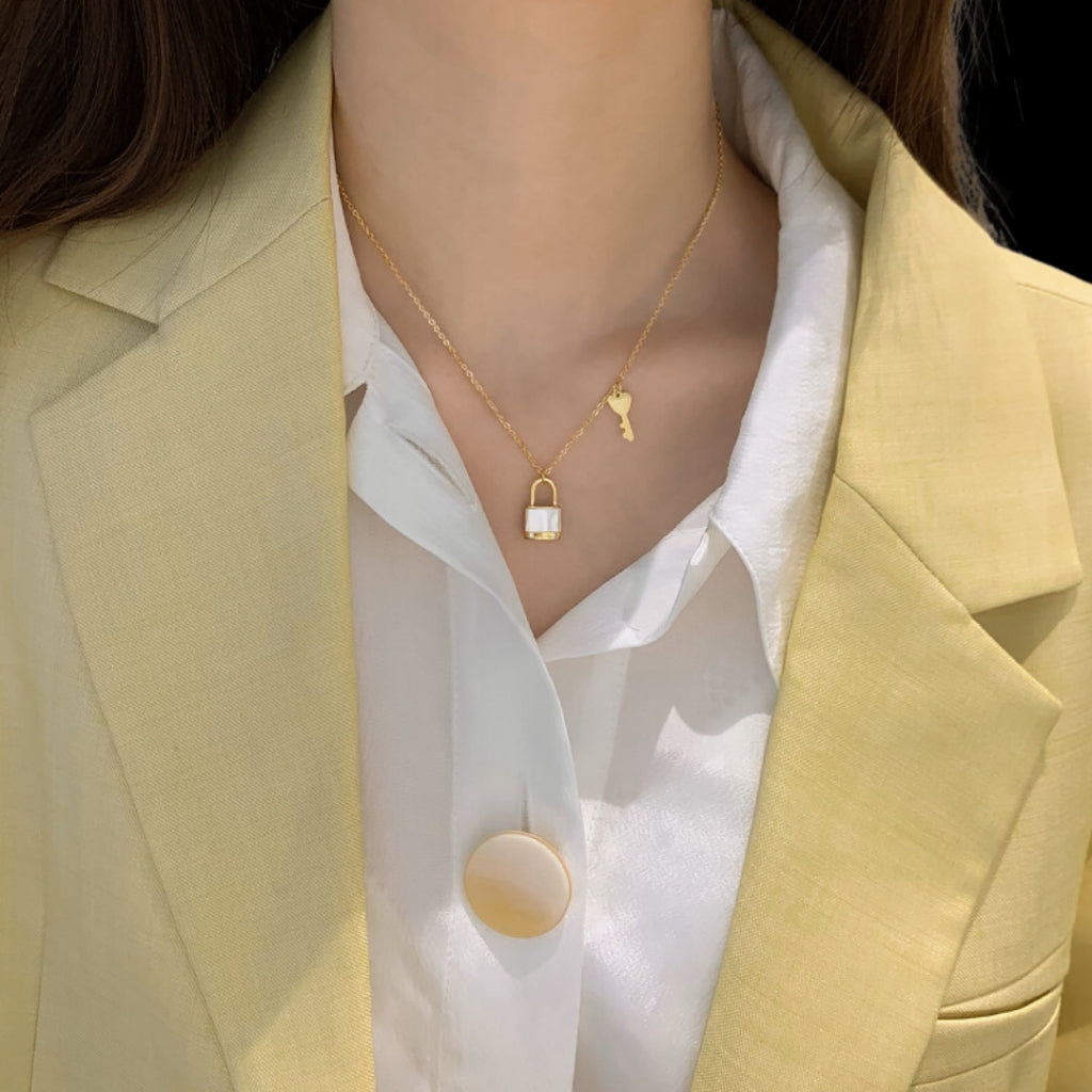 Sera Necklace