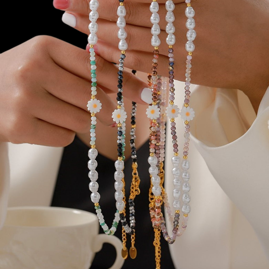 Roca Necklace
