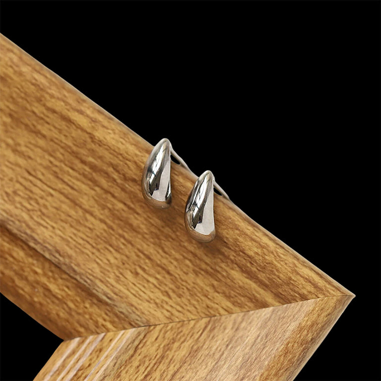Ostro Earrings