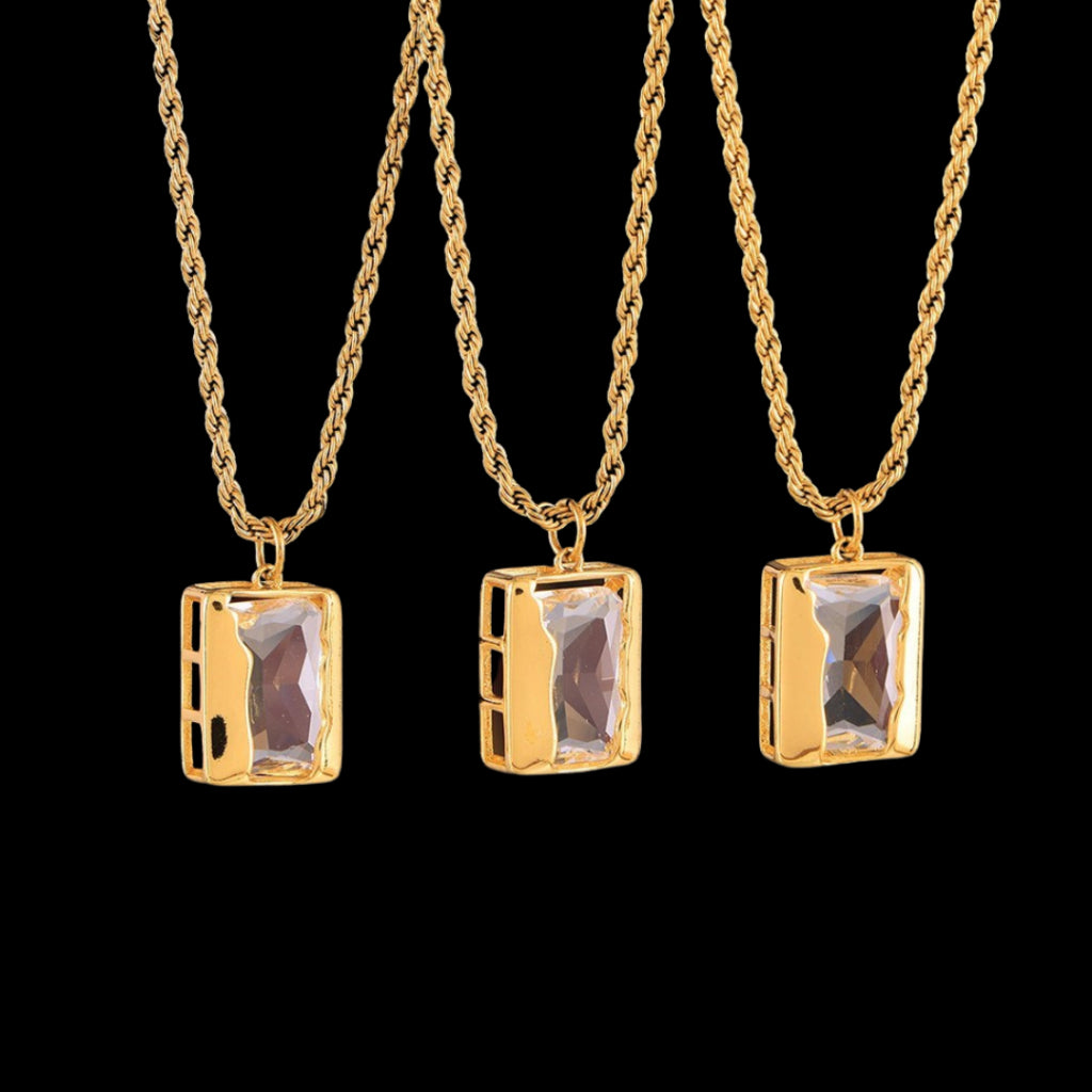 Nacar Necklace