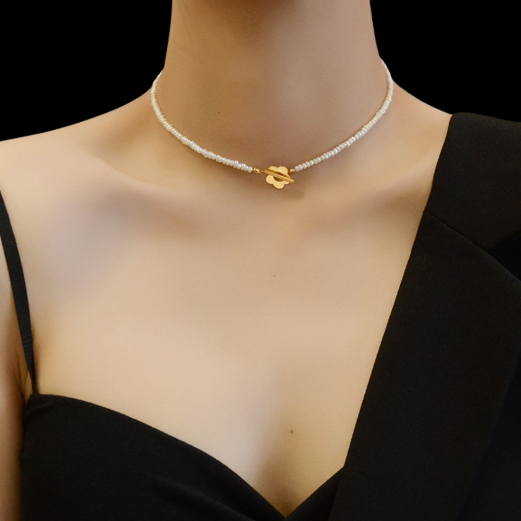 Amour Necklace