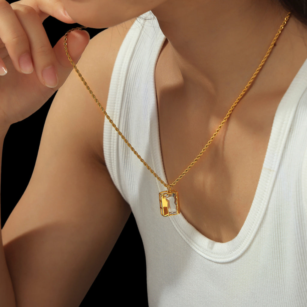 Nacar Necklace