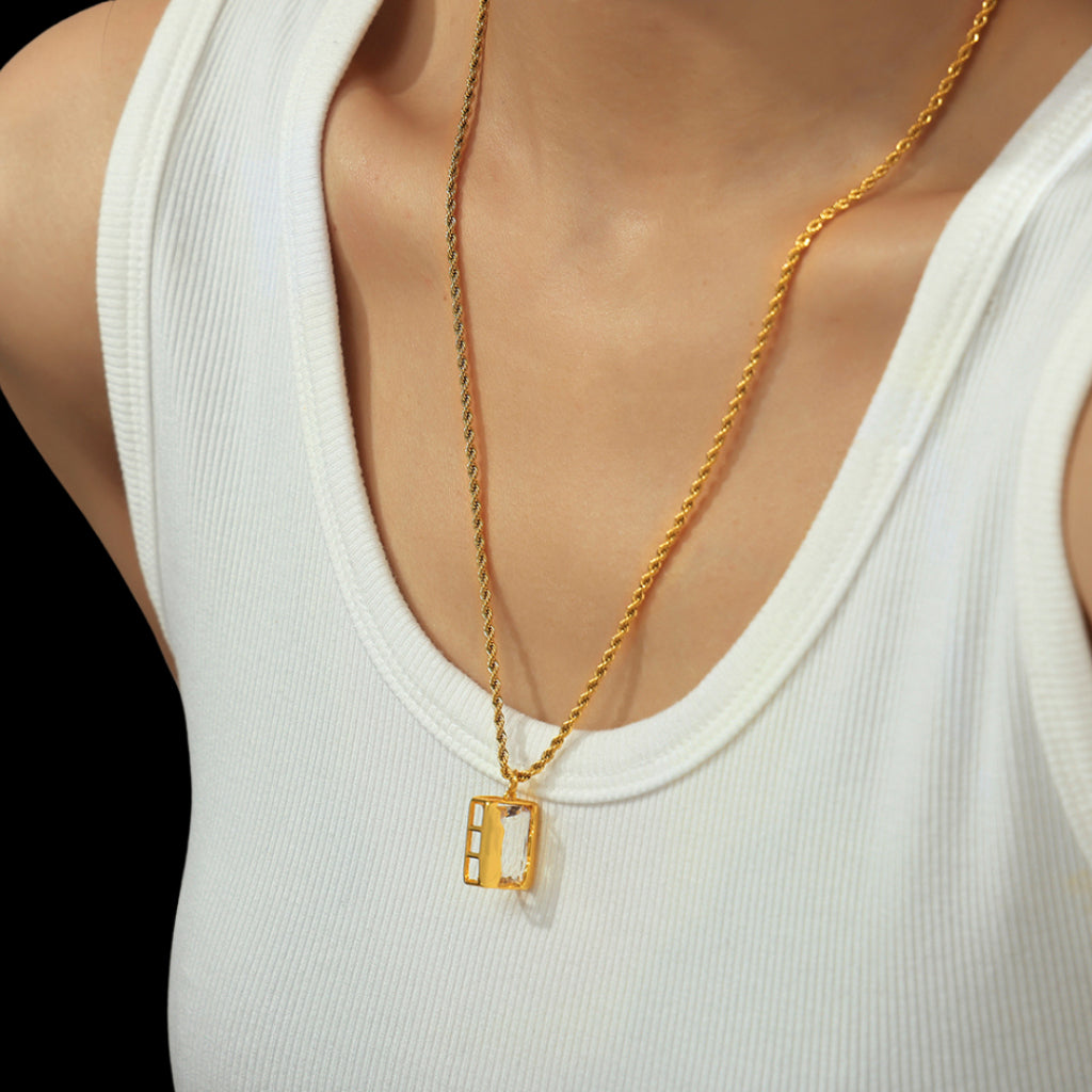 Nacar Necklace