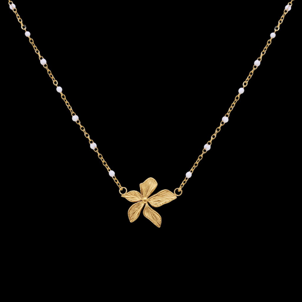 Folium Necklace