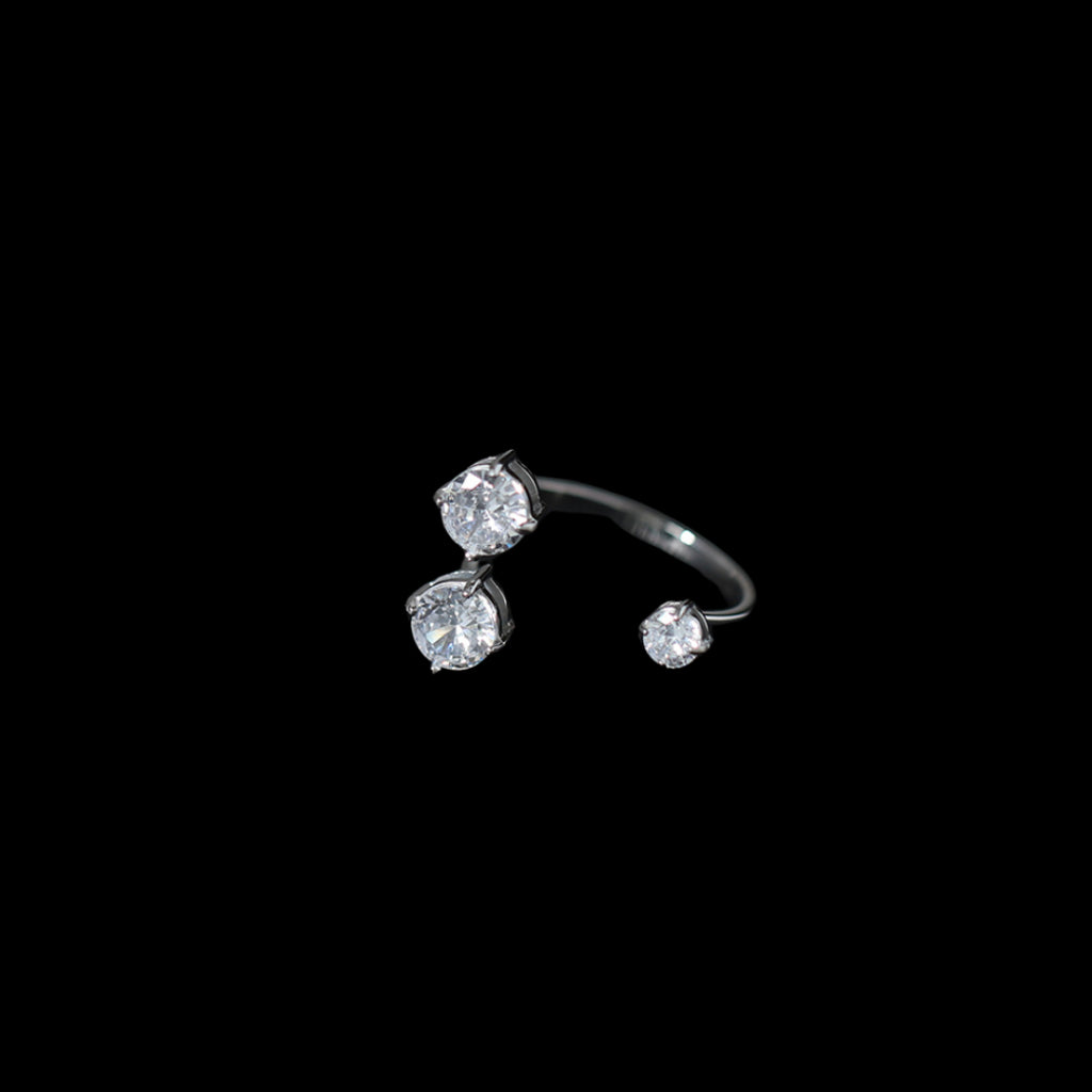 Ava Ring
