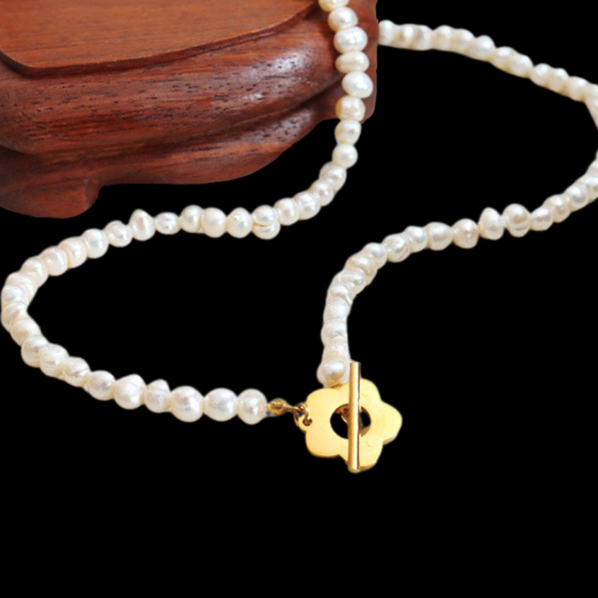 Amour Necklace