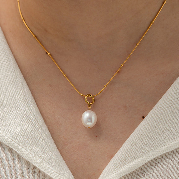 Oto Necklace