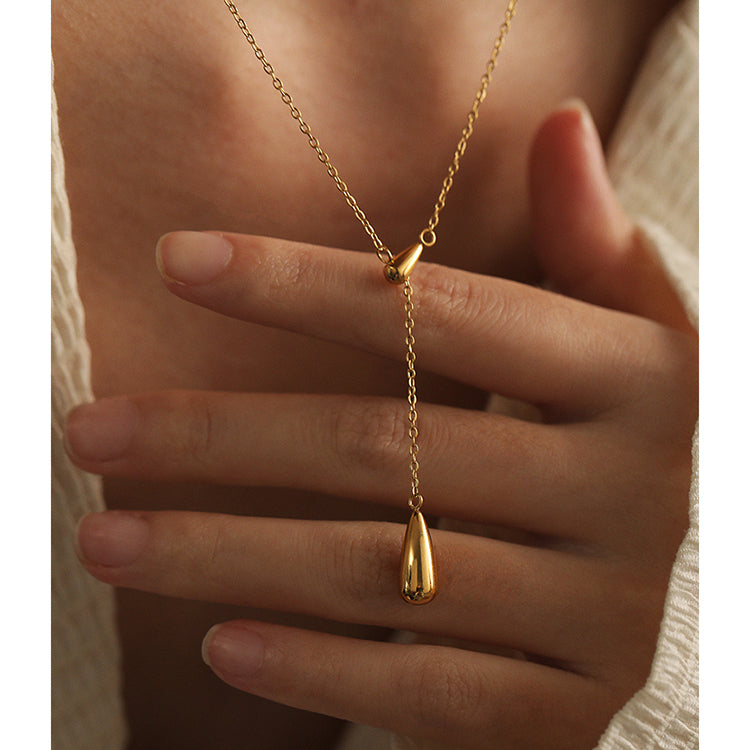 Dario Necklace