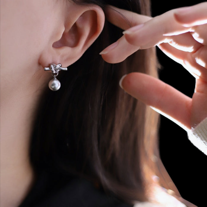Ari Earrings