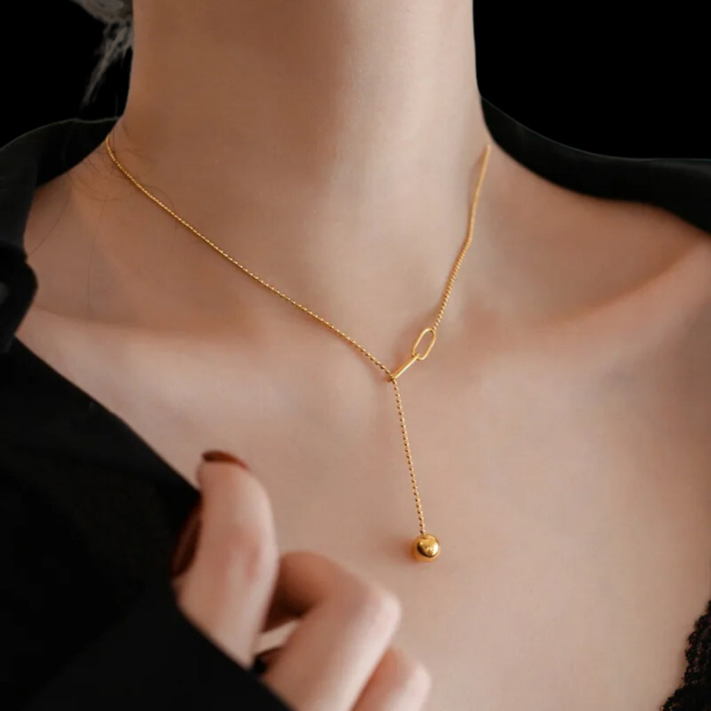 Theo Necklace