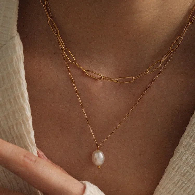 Lita Necklace