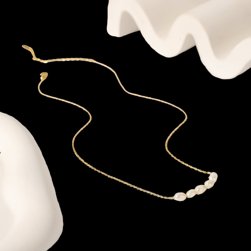 Aella Necklace