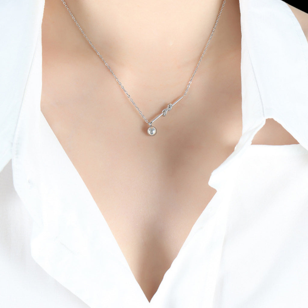 Bond Necklace