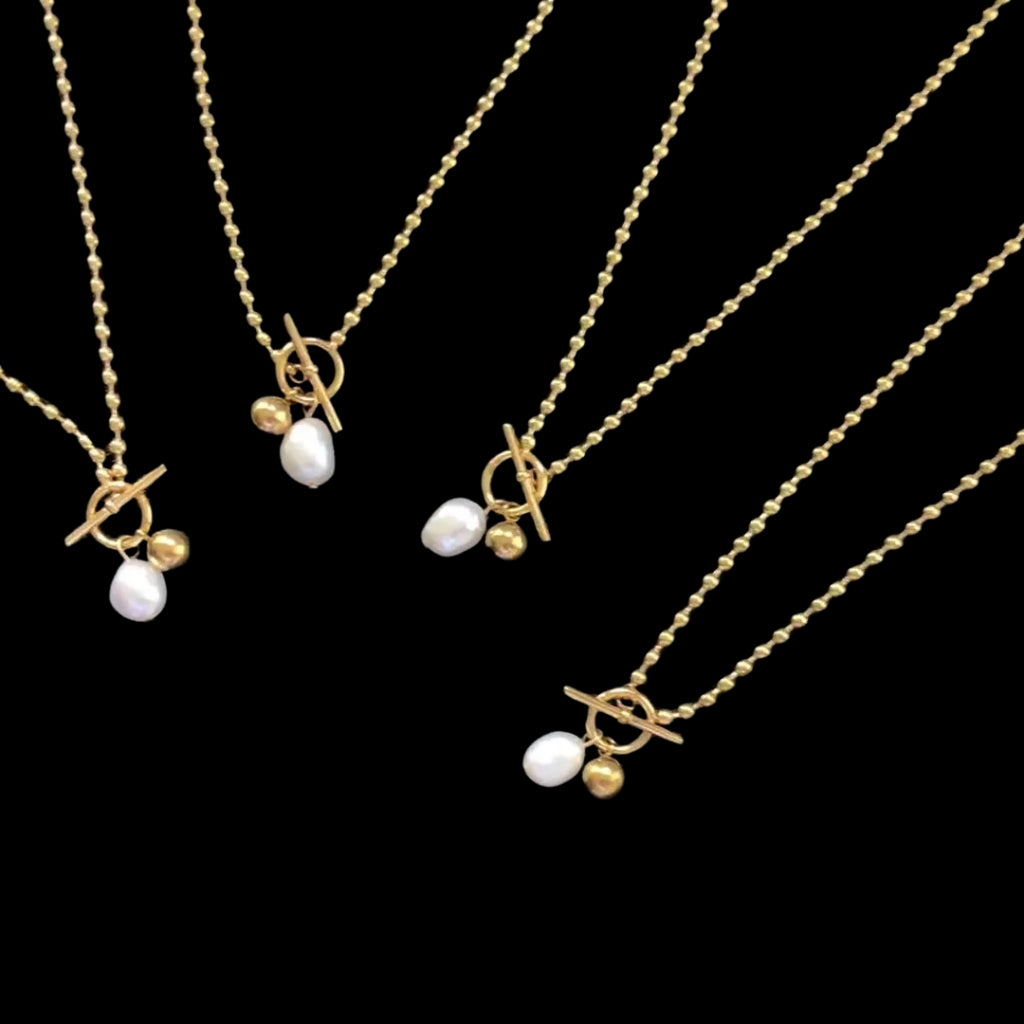 Poise Necklace