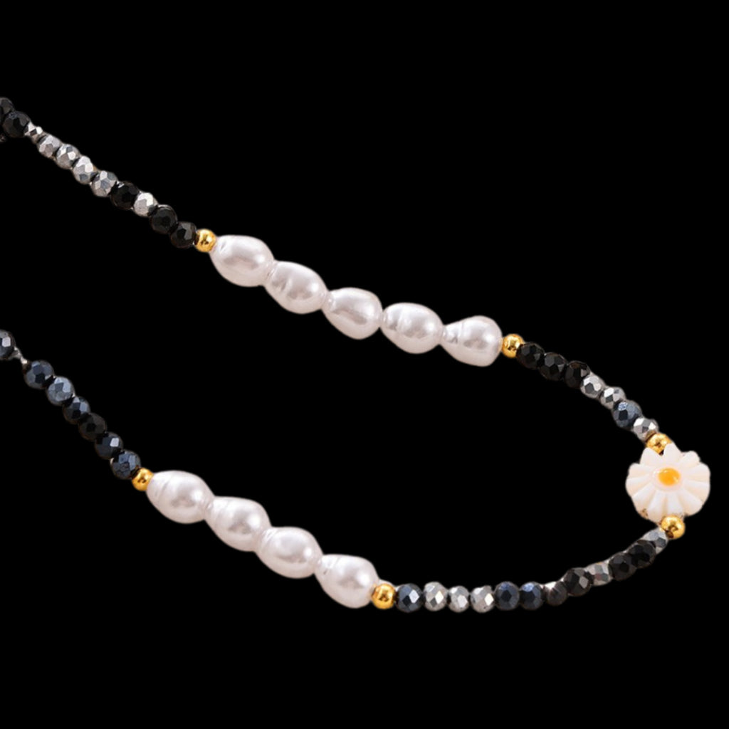 Roca Necklace