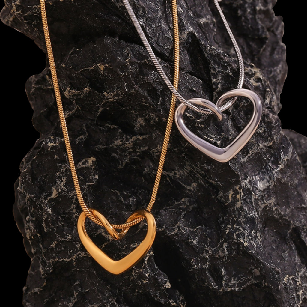 Welle Necklace