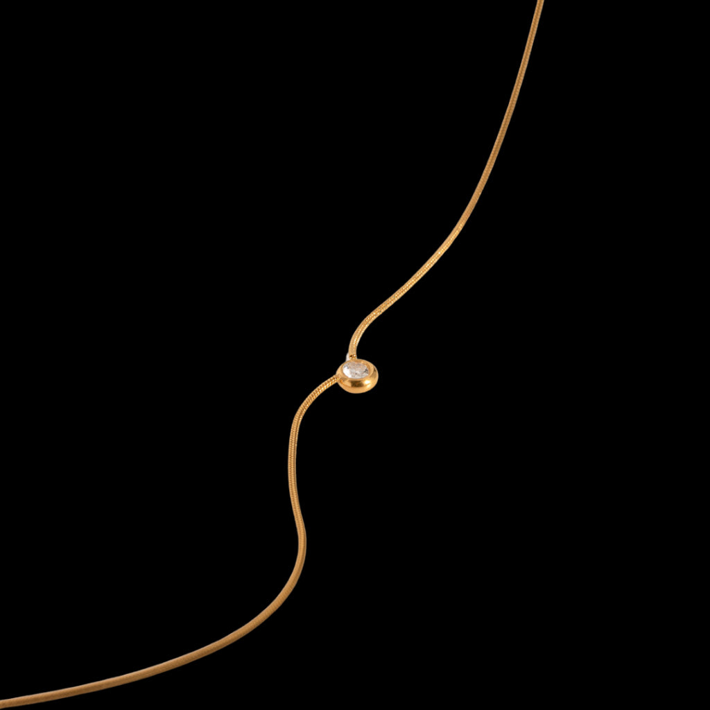 Vio Necklace