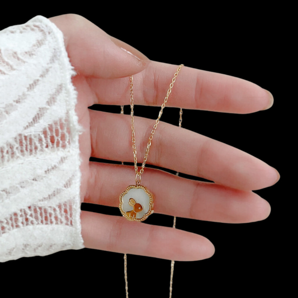 Arista Necklace