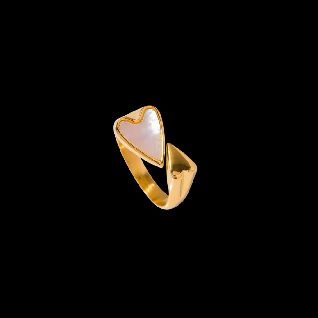Amare Ring