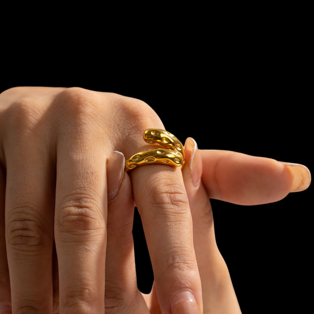 Circe Ring