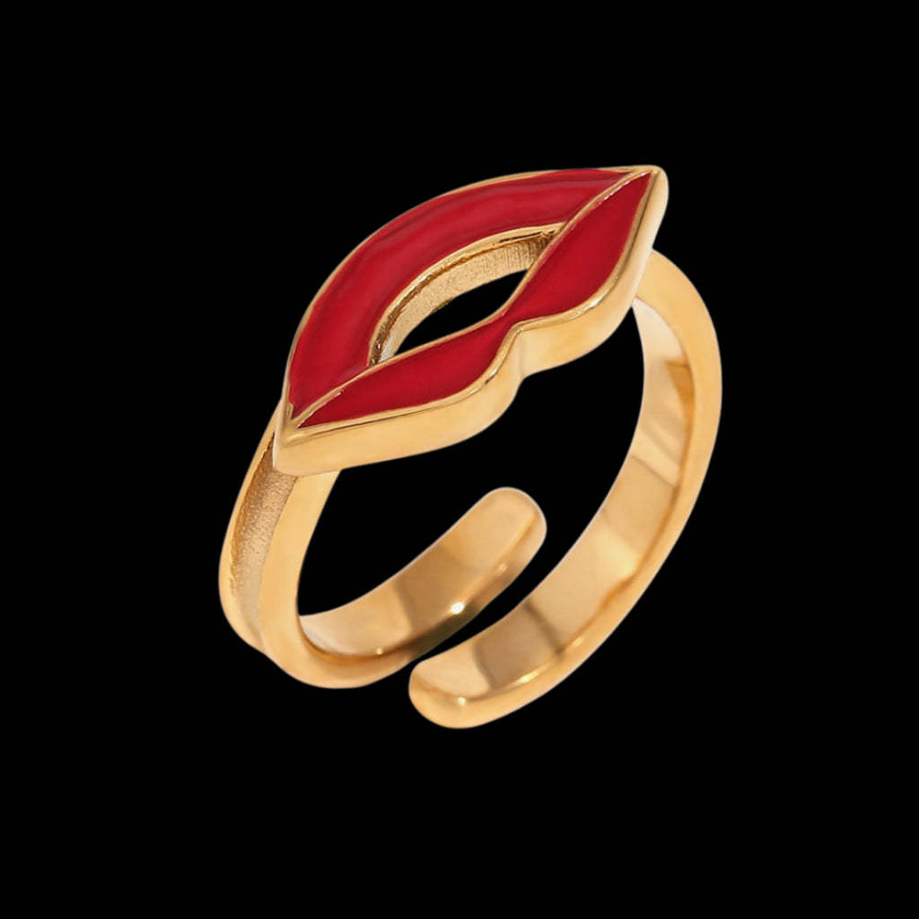 Naomi Ring