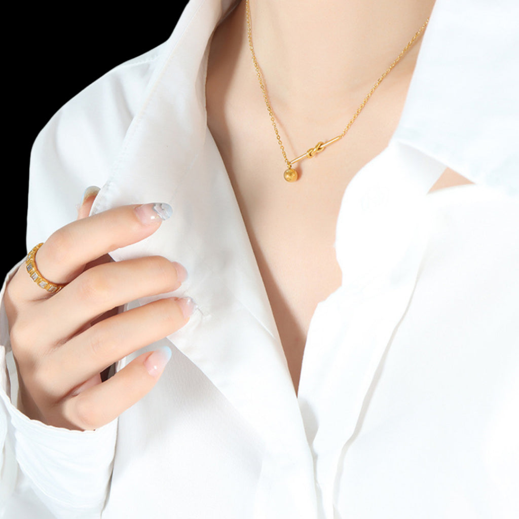 Bond Necklace