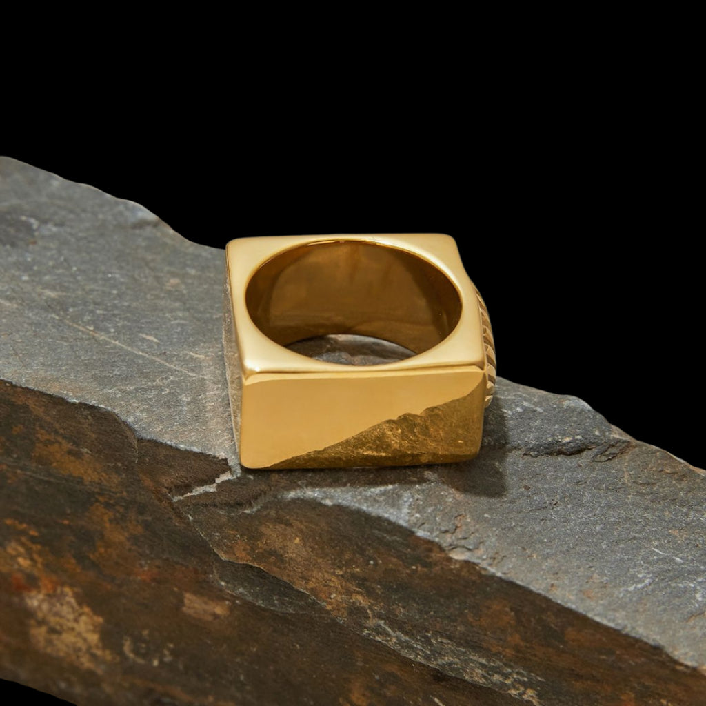 Gleam Ring