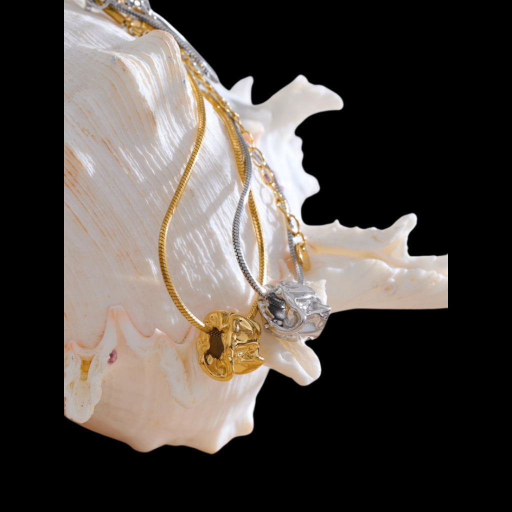 Petals Necklace