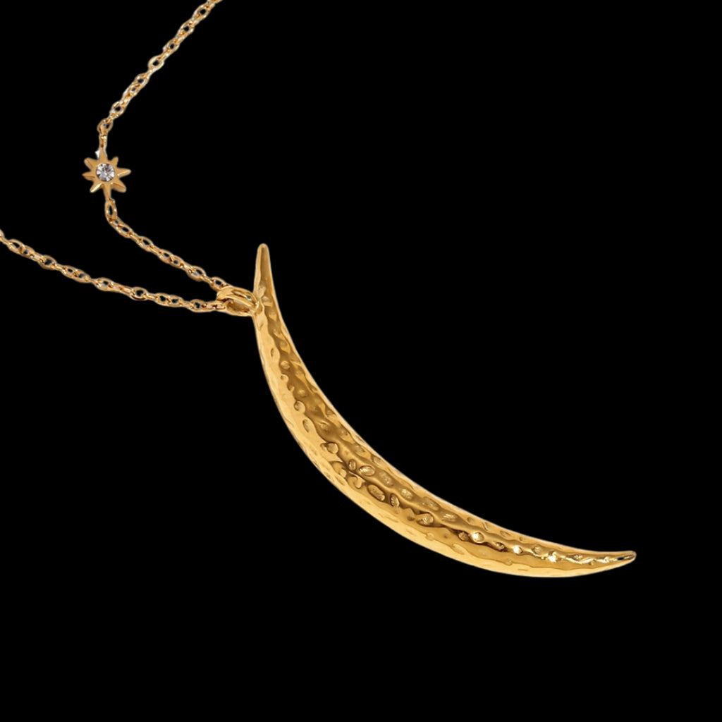Uve Necklace