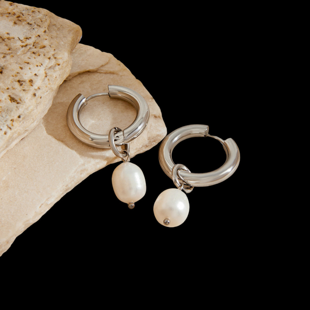 Vaino Earrings