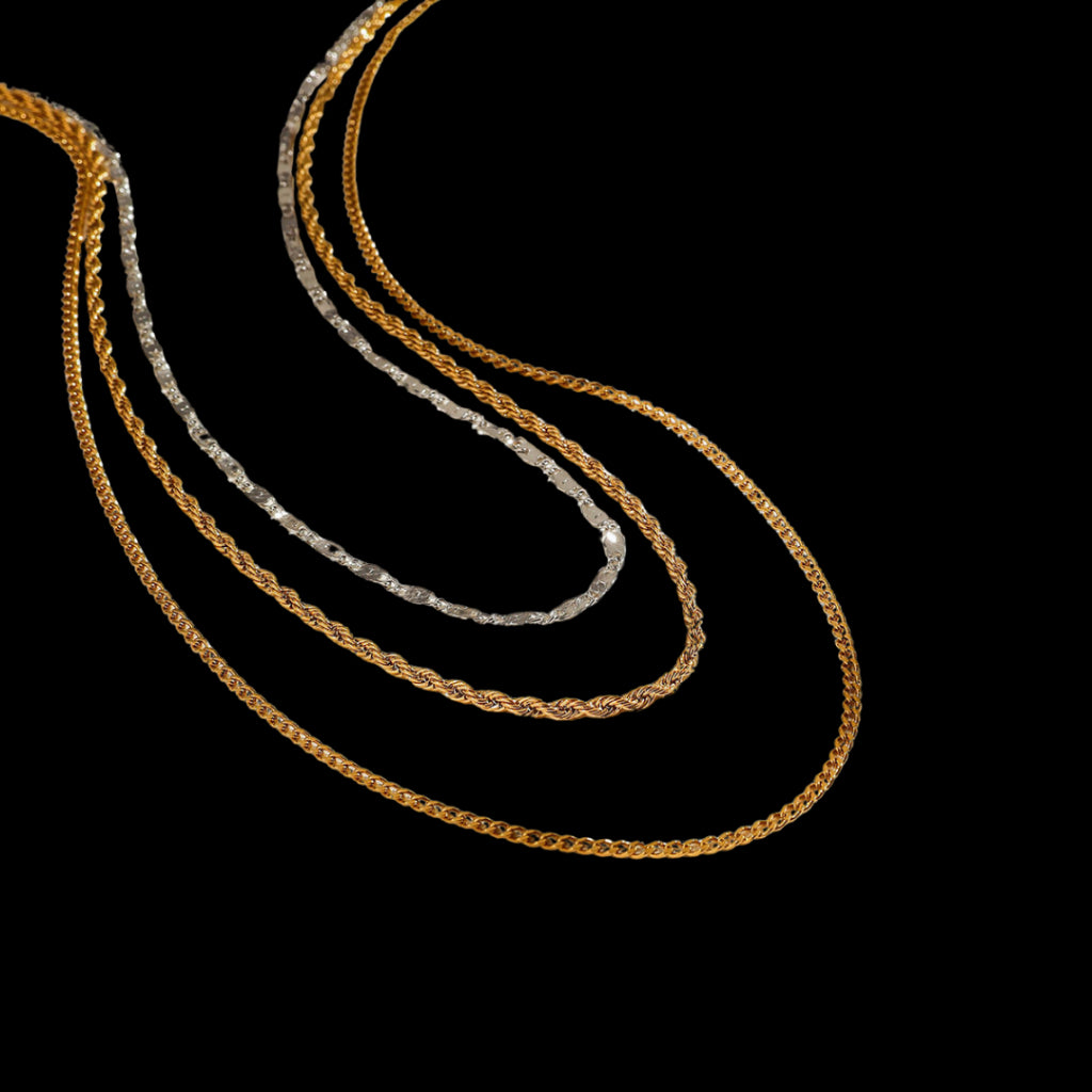 Capa Necklace