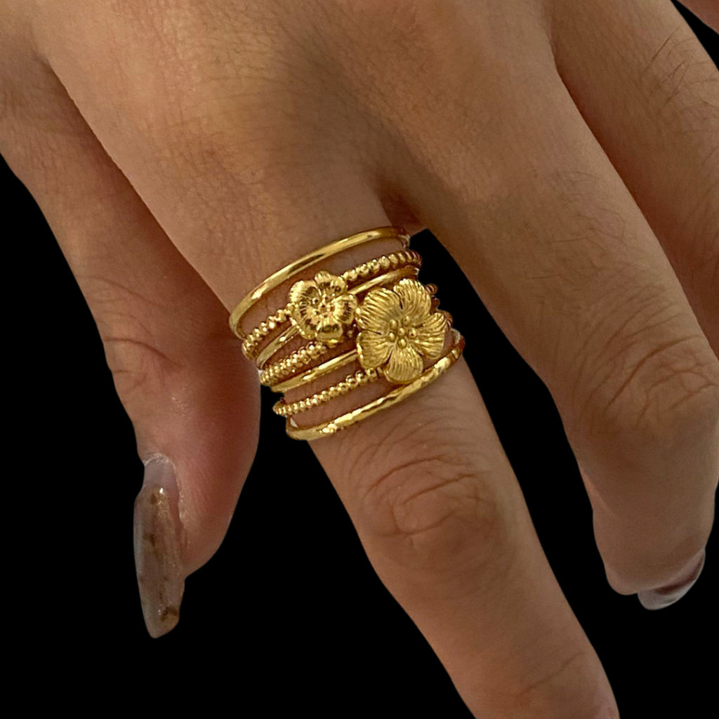 Crose Ring