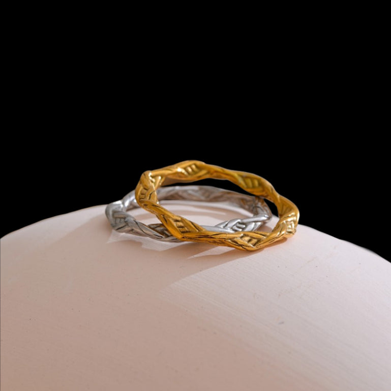 Notus Ring
