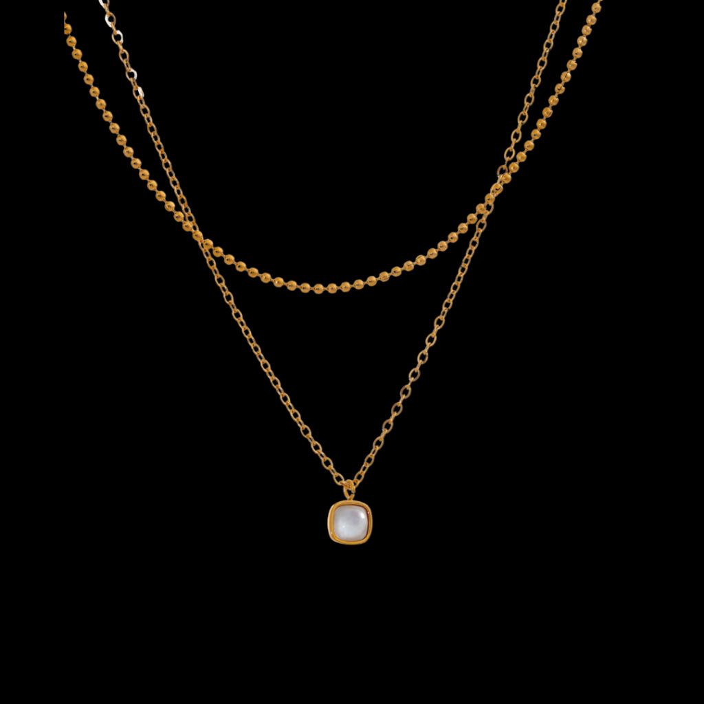 Kare Necklace