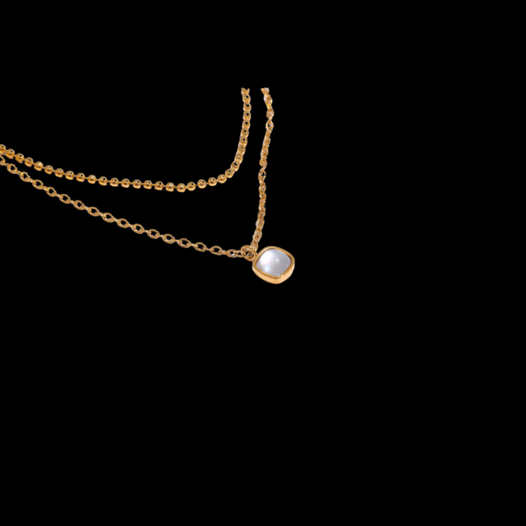 Kare Necklace