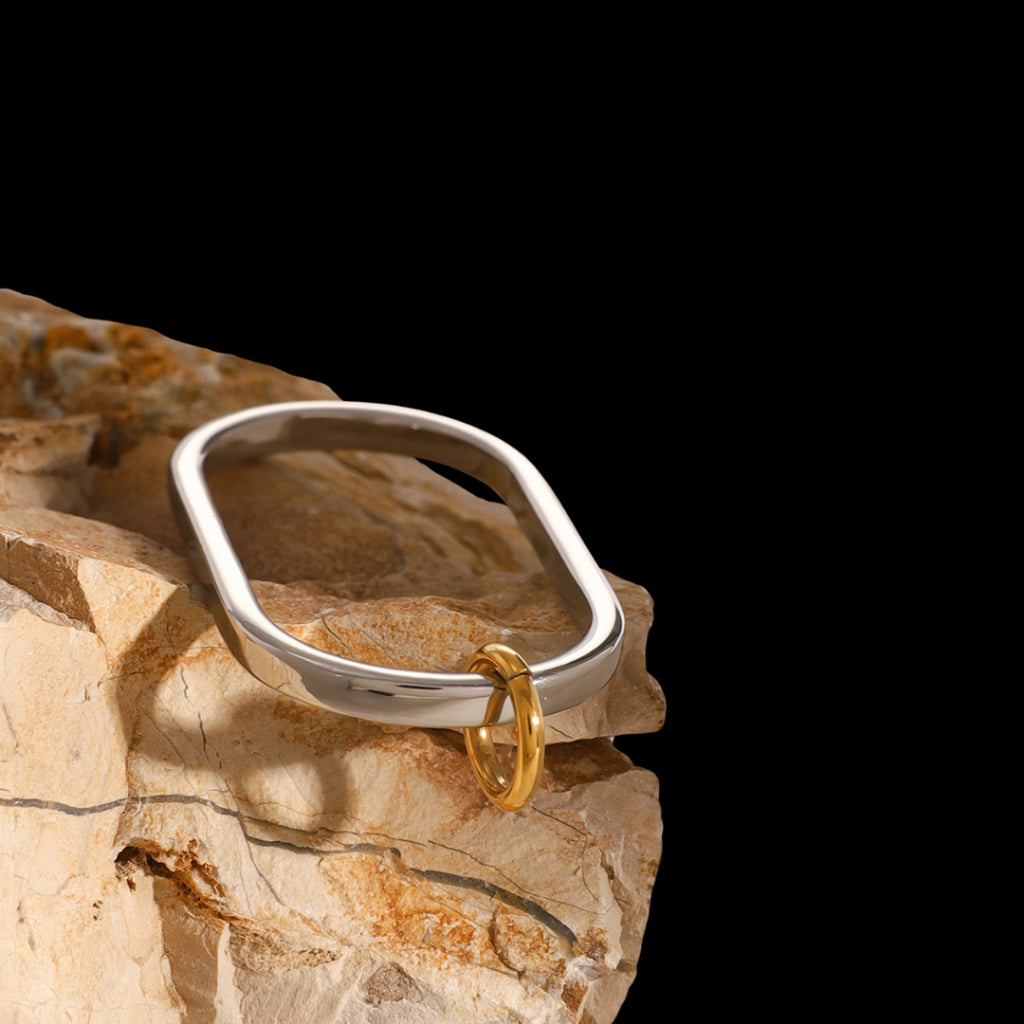 Piece Ring