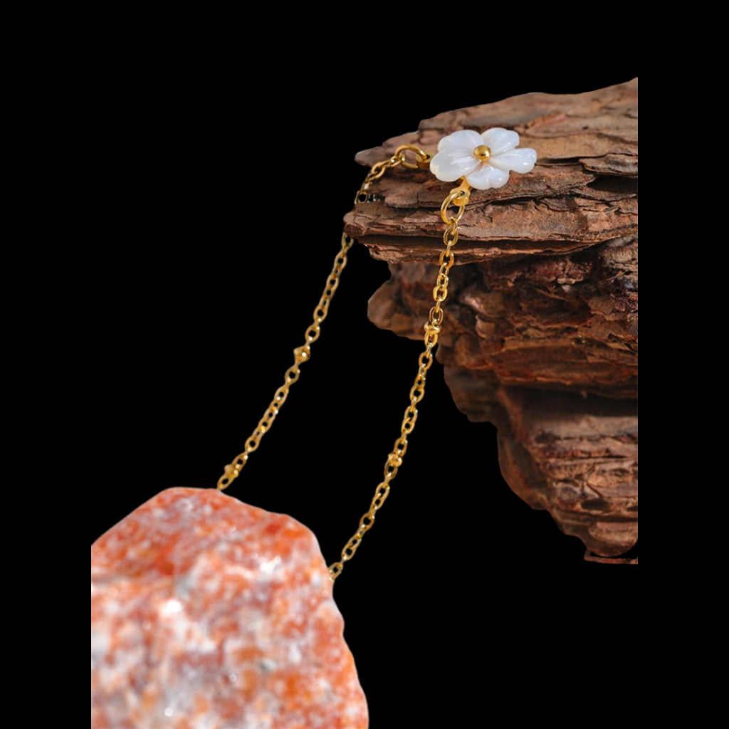 Astera Necklace