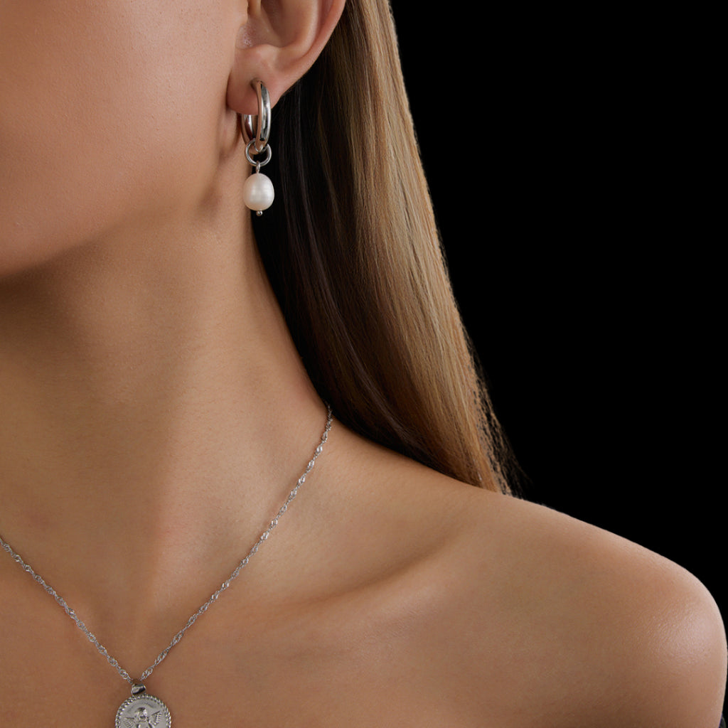 Vaino Earrings