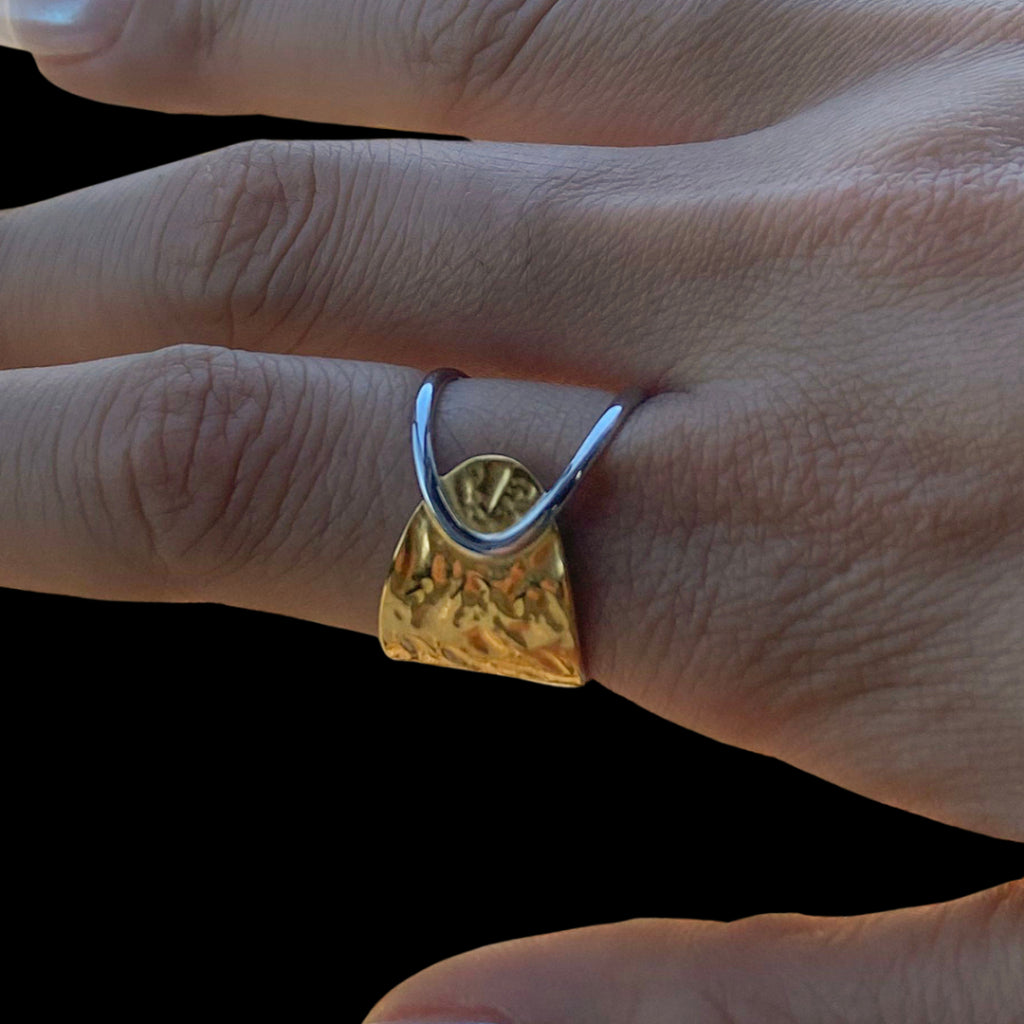 Eri Ring