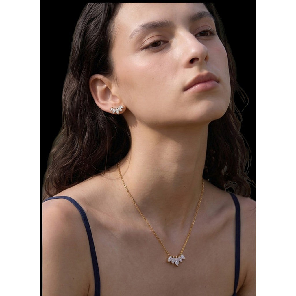 Kyo Necklace