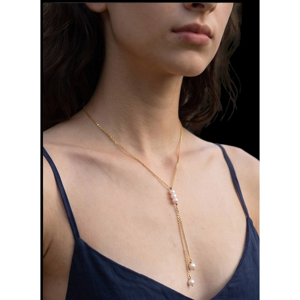 Suzu Necklace