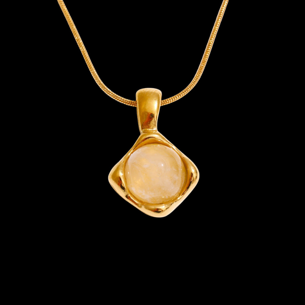 Mowa Necklace