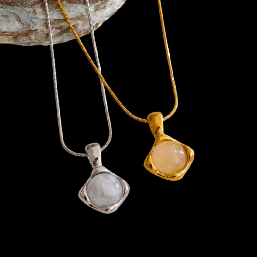 Mowa Necklace
