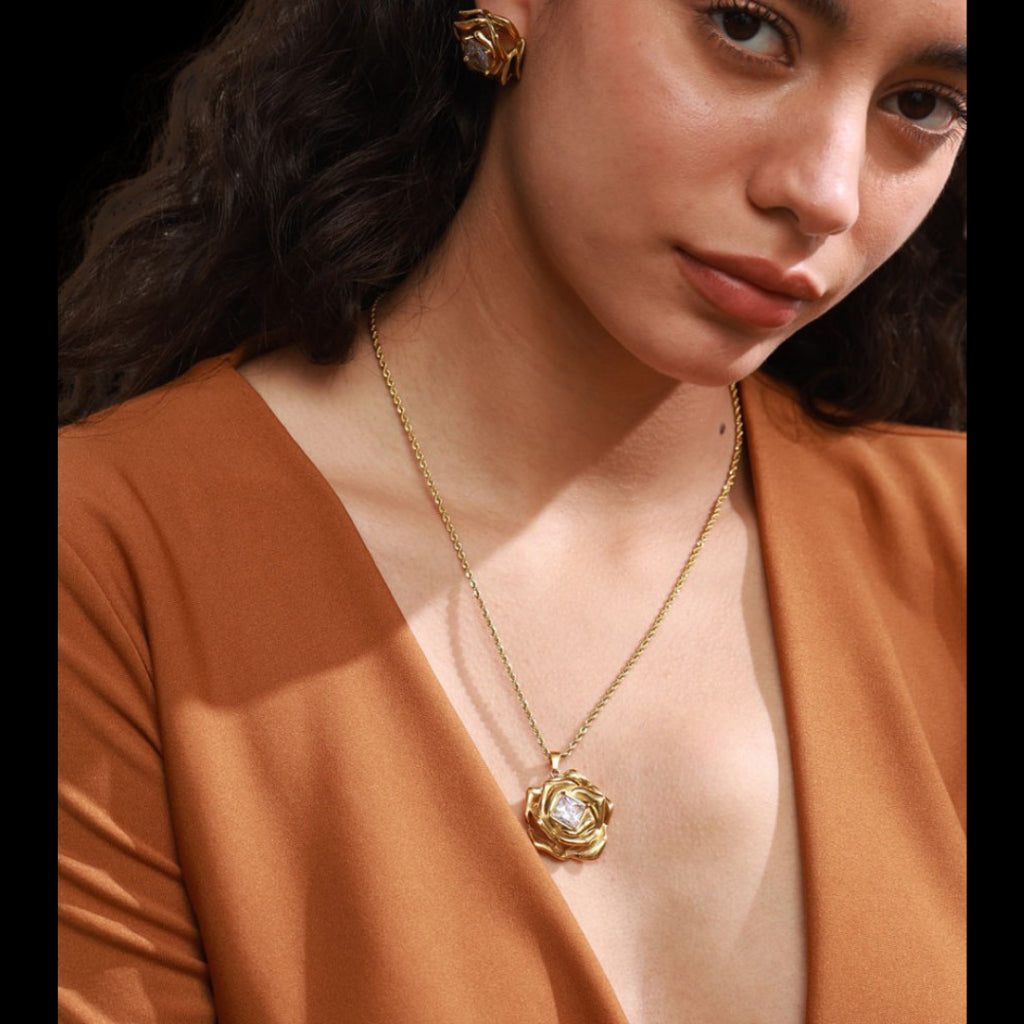 Rausu Necklace