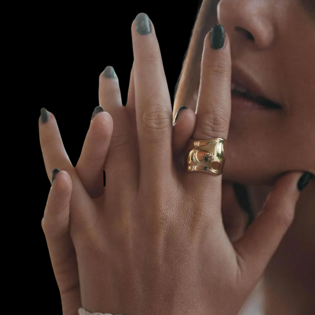 Tambu Ring