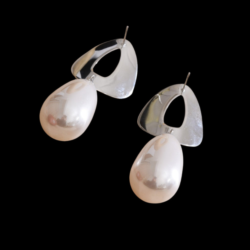 Bomi Earrings